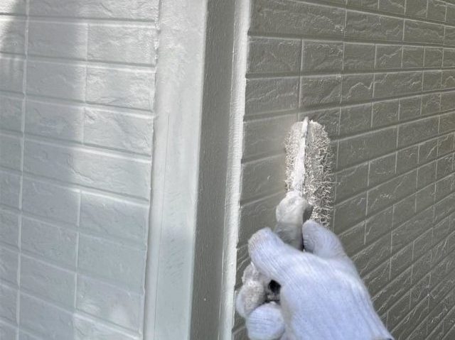 稲美町で外壁上塗り